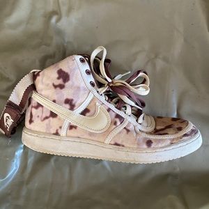 Nike Vandal Supreme Premium